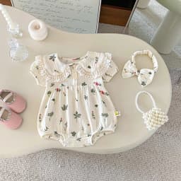 Summer 2026 New Style Baby Girls' Fashionable Crawling Suits, Short Sleeve, with Flower Prints and Flap Collar for Toddlers
