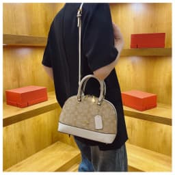 2026 Fashion Retro Shoulder Bag, Classic and Versatile Shell Bag Style, Suitable for Women's Everyday Wear, Single Shoulder Prin