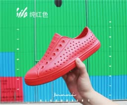 EVA Anti-slip Sports Sandals Slipper Big Child Sandal Unisex Garden Hole Shoe Summer Men Women Sandals Beach Wading Hollow Shoes