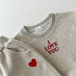 TZ2489 Korean Style Spring Autumn Children's Clothing Set with Letter Heart Design Comfortable Sweatshirt And Sweatpants