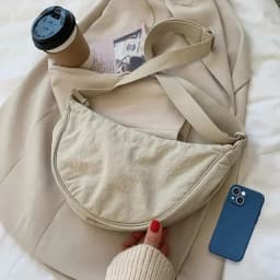 Large Capacity Nylon Women's Dumpling Bag Casual Solid Color Shoulder Bag for Travel And Commuting Simple Design