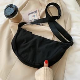 Large Capacity Nylon Women's Dumpling Bag Casual Solid Color Shoulder Bag for Travel And Commuting Simple Design