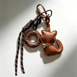 Stylish PU Leather Cat Pendant Keychain Bag Charm Hanging -Fashionable & Fun Accessory for Bags