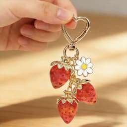 Cute Strawberry Bag Pendant Keychain Heart Flower Daisy Key Chain for Women Girs Bag Pendant Accessories Gift