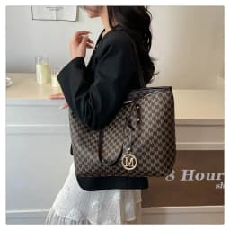 Versatile Large Capacity Shoulder Bag with Letter Print Fashion Luxury Brand Clutch Retro Trend Tote Bag for Commuters