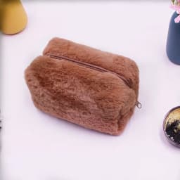 Durable Plush Cosmetic Bag Travel Organizer Large Capacity Makeup Bag Portable Storage Bag