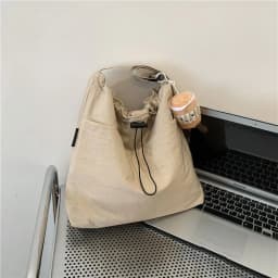 Fashion Travel Casual Nylon Tote Bag Drawstring Shoulder Bag Large Capacity Waterproof Crossbody Bucket Bag Women