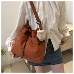 Fashion Travel Casual Nylon Tote Bag Drawstring Shoulder Bag Large Capacity Waterproof Crossbody Bucket Bag Women