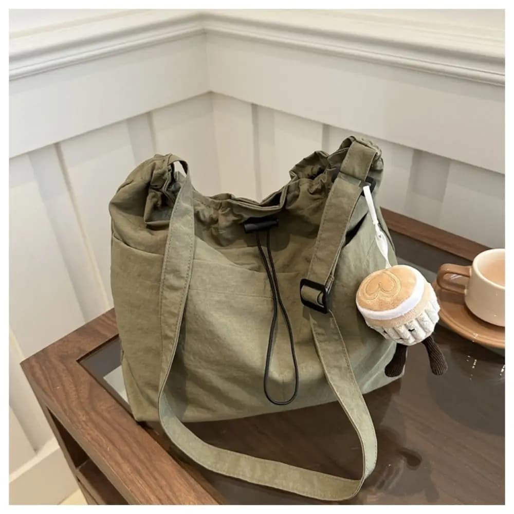 Fashion Travel Casual Nylon Tote Bag Drawstring Shoulder Bag Large Capacity Waterproof Crossbody Bucket Bag Women