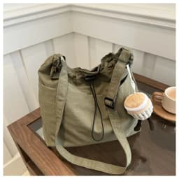 Fashion Travel Casual Nylon Tote Bag Drawstring Shoulder Bag Large Capacity Waterproof Crossbody Bucket Bag Women