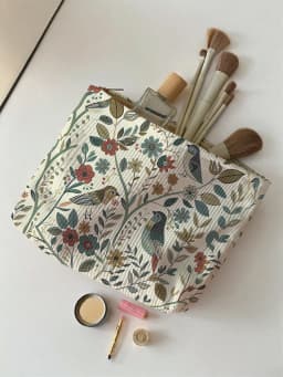1pc, Branch Bird Pattern Corduroy Zipper Makeup Bag, Lightweight and Multifunctional Cosmetic Storage Bag