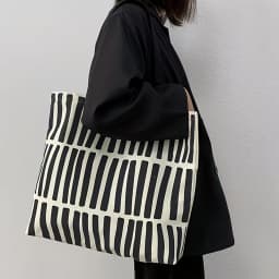 Canvas Striped Large-Capacity Shoulder Bag, Lightweight with Multiple Compartments, Zippered Closure, Can Be Used as a Laptop Bag, Shopping Bag, Travel Bag, Multifunctional and Casual