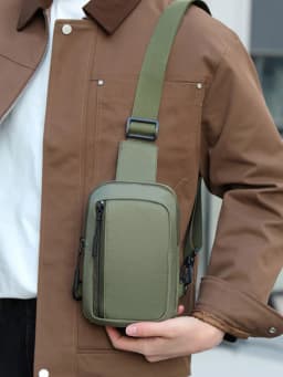 New Sports Chest Bag Men's Small Backpack Suitable For Daily Use Shoulder Bags Mobile Phone Messenger Bag Mobile Phone Waist Bag