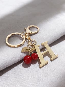 Premium Gold Elegant Letter Keychain, A-Z Alphabet 3D Pendant, Red Heart Accessory, Fashionable Silver Key Chain Ring, Bag/Backp