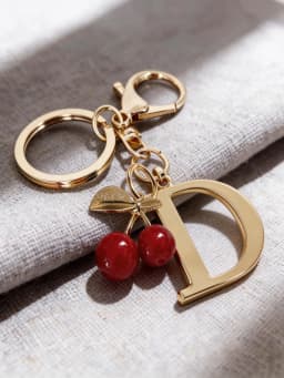 Premium Gold Elegant Letter Keychain, A-Z Alphabet 3D Pendant, Red Heart Accessory, Fashionable Silver Key Chain Ring, Bag/Backp