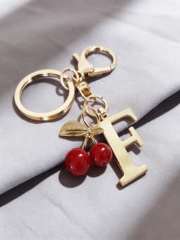 Premium Gold Elegant Letter Keychain, A-Z Alphabet 3D Pendant, Red Heart Accessory, Fashionable Silver Key Chain Ring, Bag/Backp