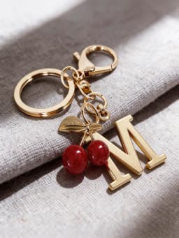 Premium Gold Elegant Letter Keychain, A-Z Alphabet 3D Pendant, Red Heart Accessory, Fashionable Silver Key Chain Ring, Bag/Backp