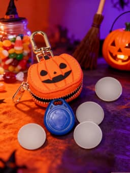 Halloween Coin Purse Key Chain 2025 New Money Pouch Cute Keychain Mini Pouch Wallet Little Pumpkin Wallet Halloween Gifts