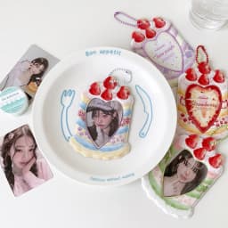 Fashion Cartoon Strawberry Cake Bag Pendant 3-Inch Card Holder Cute Girls Idol Photo Storage Card Bag Decoration Keychain Gifts