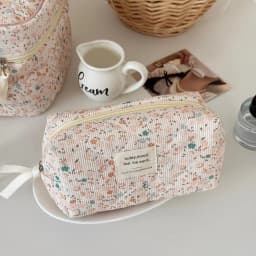 Storage Organizer Floral Puffy Quilted Makeup Bag Flower Printed Cosmetic Pouch Large Travel Cosmetic Bag Make up Aesthetic