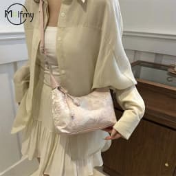 Designer Luxury Bags Woman Sweet Embroidery Shoulder Bag Nylon Texture Pearl Pendant Crossbody Handbag Bucket Handbag Women Girl