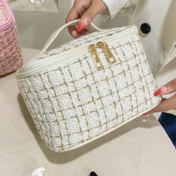 New Women's Portable Makeup Bag with Large Capacity Handheld Toilet Bag, Essential Cosmetic Organizer for Toilet Storage