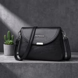 The Neutral Color Bags Are Suitable for Daily Commuting and Office Use. They Come in Single-Shoulder and Hand-Held Styles.