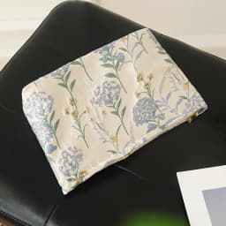 Blue Bouquet Women Makeup Bag, Large Capacity Canvas Toiletry Bag-for Sanitary Napkin & Makeup Supplies Storage,Travel Organizer