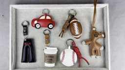 Chill Vibes Only: PU Leather Keychain Set for a Casual Lifestyle. Features Relaxing Charms like Coffee, Sports, Travel-Gifts