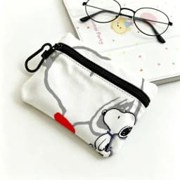 Cartoon Snoopy Lightweight Oxford Fabric Coin Purse With Black Carabiner Hook Mini Card Holder Earphone Storage Pouch