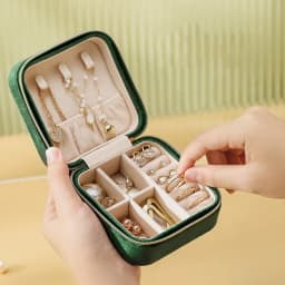 Plush Velvet Jewelry Box For Women Necklace Ring Earrings Organizer Holder Travel Portable Zipper Square Jewelry Storage Case