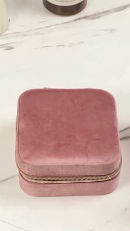 Plush Velvet Jewelry Box For Women Necklace Ring Earrings Organizer Holder Travel Portable Zipper Square Jewelry Storage Case