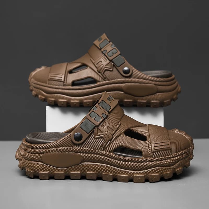 Summer New Men's Beach Clogs Outdoor Sandals Comfortable Slippers EVA Slides For Men Casual Garden Shoes Male Beach Slippers
