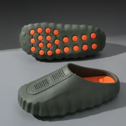 popular cross-border slippers men's and women's baotou hole shoes thick-soled eva stepping on shit massage recovery coolslippers