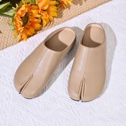 New Fashion Tabi Ninja Flats Leather Split Toe Flat Slippers Woman Cozy Loafers Female Summer Low Heels Ladies Muller Shoes