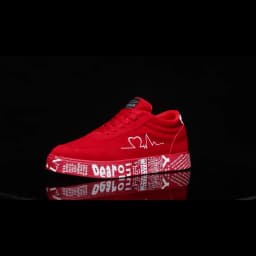 Men's lightweight casual sneakers. Everyday outdoor running and skate shoes for men. Colors: black and red. Sizes: 39 to 48.