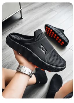 2026 Oversize Closed Toe Slides Men One Step On Thick Platform Sole Shock Absorption Strong Grip Comfort Casual Walking Slippers