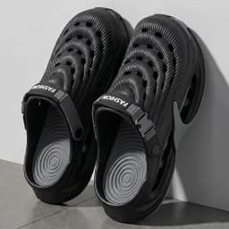 Outdoor Beach Thick Bottom Sandals Men 2026 Summer Eva Soft Sole Platform Clogs Men Comfortable Non Slip Sport Sandals Couple
