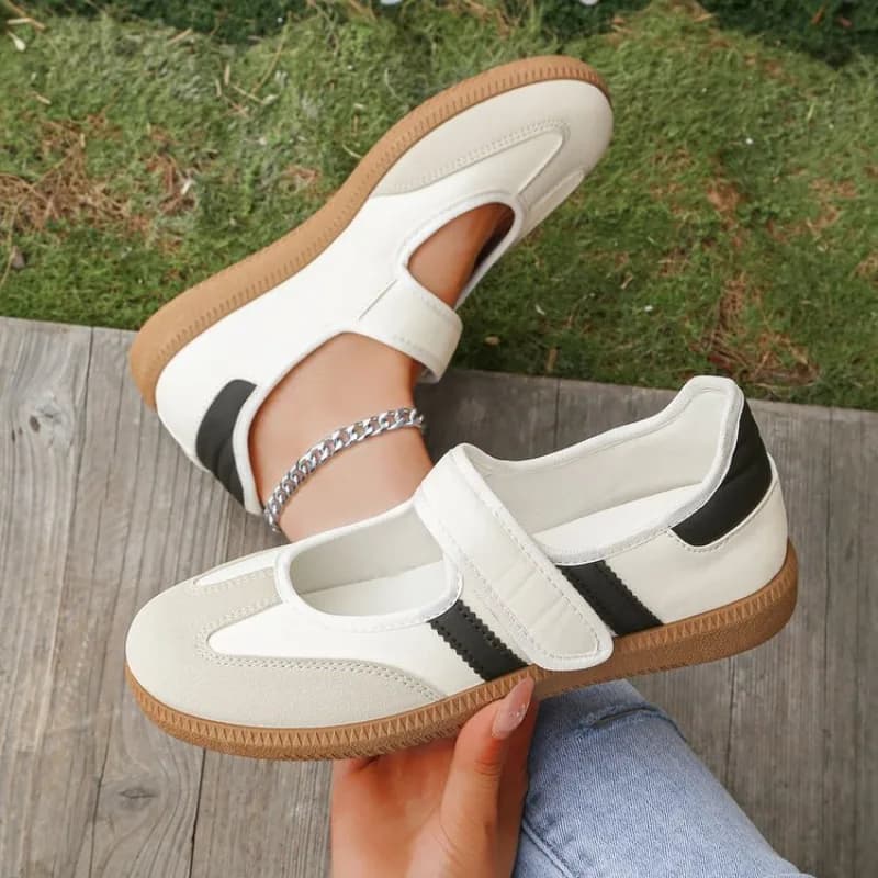 Women Large Size Casual Sneakers New Slip on Walking Shoes Spring Autumn Soft Bottom Board Shoes for Women Zapatos De Mujer