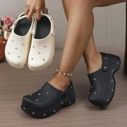 Y2K Metal Star Chunky Platform Clogs Sandals Women Summer 2026 Soft Thick Bottom Garden Shoes Woman's Lightweight Beach Slippers