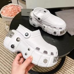 Women's Sandals Fashion Platform Slippers Punk Style Rivet Women's Shoes Increase Height Thick Soled EVA Anti-slip Slipper Paris