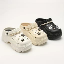Fashion EVA Clogs, Removable DIY Platform Height-Boosting Clogs with Pearl Chains, Pearls & Black-White Flower Charms, All-Seaso