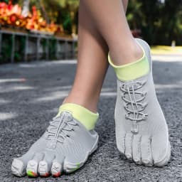 2026 New Men FiveFingers Casual Sneakers Unisex Split Toe Shoe Men Outdoor Off-road Shoes Couple Five Toe Running Shoes
