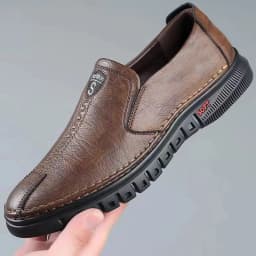 2026 PU Leather Men's Loafers Luxury Men Casual Shoes New Fashion Driving Shoes Breathable Slip on Men Moccasins Plus Size 39~44