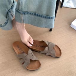 Plus Size Soft Sole Vintage Flip Flops Summer New Round Toe Suede Cutout Flat Sandals