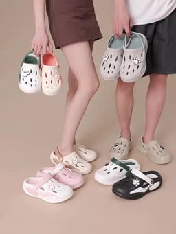 Women's Comfortable EVA Garden Clogs, Closed Toe Sandals For Indoor/Outdoor Home And Beach Use, Soft Sole Ventilated Shoes