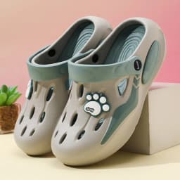 Women's Comfortable EVA Garden Clogs, Closed Toe Sandals For Indoor/Outdoor Home And Beach Use, Soft Sole Ventilated Shoes