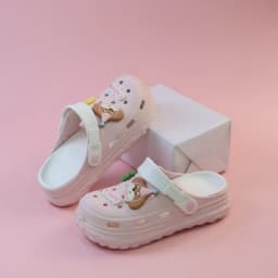 Clogs Platform Slippers Women Home Flat Cute Designer Woman Shoes House Summer Sandals Casual Beach Fashion Footwear Indoor