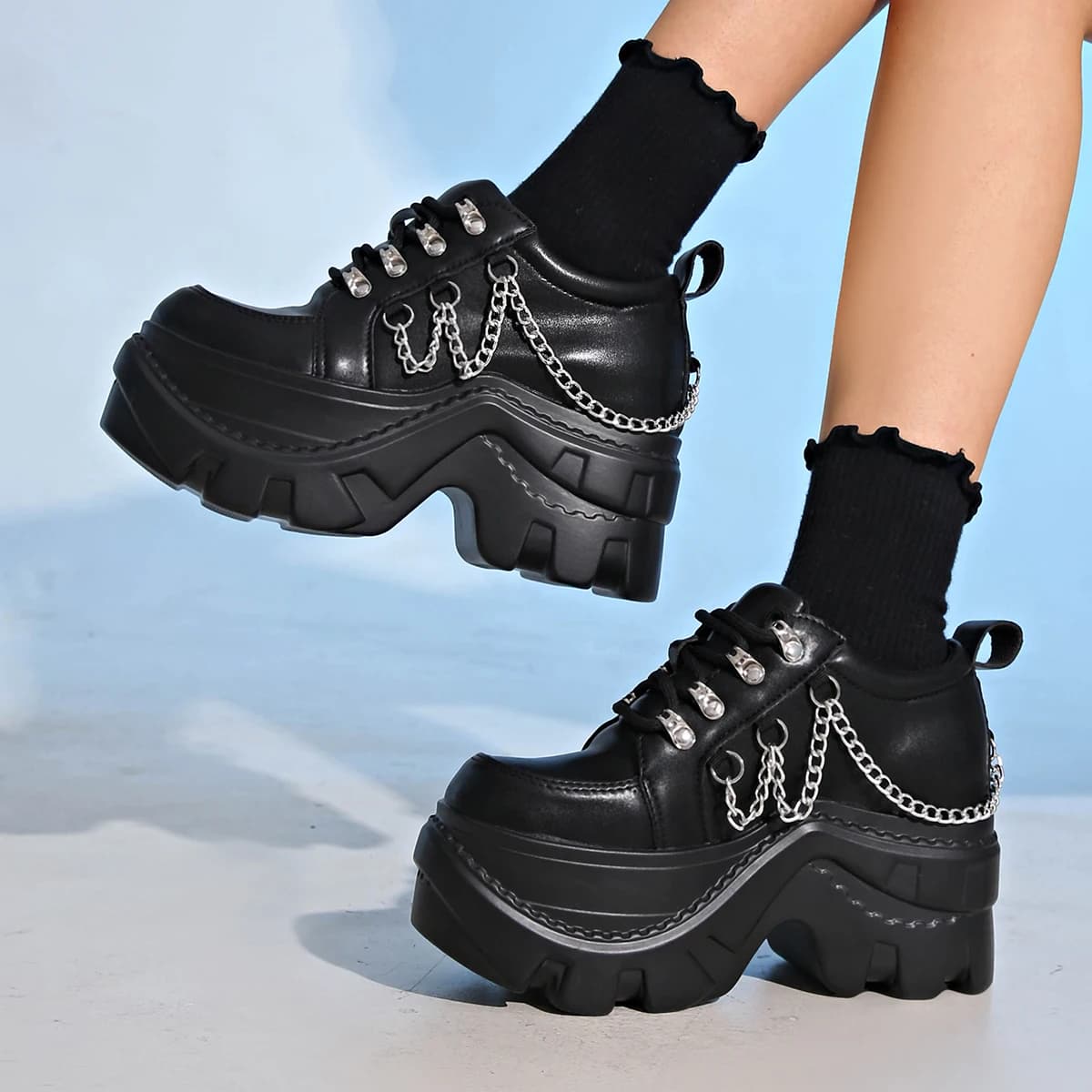 Gothic Punk Chunky Sneakers for Women Black Chain Decor Platform Sports Shoes Woman Thick Sole Non Slip Punk Sneakers Plus Size