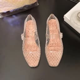 French Hollow Sandals for Women's Summer Fashion with a Single Buckle and Breathable Flat Bottom Crystal Sole